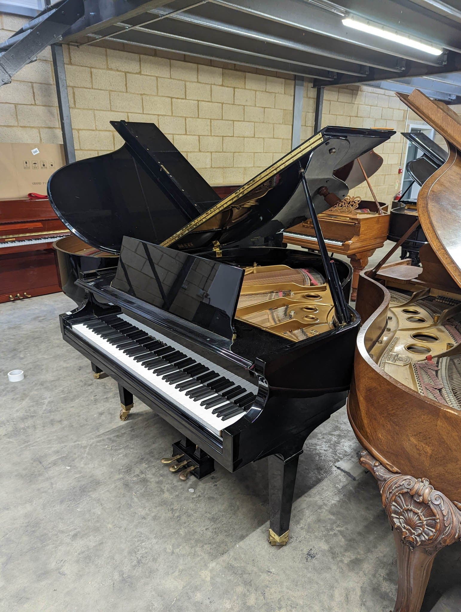 Baldwin upright piano